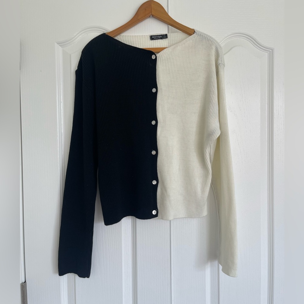Nastygal Black and White Button-Up Cardigan US 20